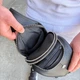 Легкий чоловічий слінг з натуральної шкіри Tiding Bag сумка-слінг, месенджер через плече 32 x 18 x 5 см Чорний (906809) - зображення 13