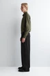 Штани чоловічі COS pleated wide-leg trousers 1304894002 Eur 50 Чорний - изображение 3