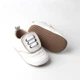 Дитячі кросівки BottiLion Casual Shoes з натуральноі шкіри на липучці , антиковзна підошва, внутрішня устілка 12,5 см ( 1,5-2 роки) , білі з золотистим кантом - изображение 7