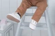 Дитячі кросівки BottiLion Casual Shoes з натуральноі шкіри на липучці , антиковзна підошва, внутрішня устілка 12,5 см ( 1,5-2 роки) , білі з золотистим кантом - изображение 8