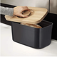 Хлібниця Joseph Joseph Bread Bin з бамбуковою кришкою-дошкою, чорна - зображення 4