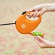 Поводок-рулетка для собак WAUDOG R-leash L ленточный 5 м до 40 кг оранжевый со светоотражающей лентой и диспенсером контейнером боксом для мусорных пакетов пластиковый поводок для крупных и средних пород для выгула - изображение 4
