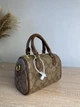 Женская коричневая сумка Coach Rowan Satchel с монограммой и брелоком-вишней, сумка Коач через плечо Коач ART161 - изображение 5