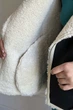 Дублянка жіноча на штучному хутрі чорного кольору Fashion розмір 44-46 (218393) - зображення 4