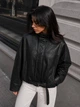 Куртка женская Lady Yep 30505 из экокожи оверсайз бомбер со скрытым ремнем M черная - изображение 5
