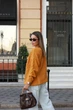 Свитер женский базовый оранжевого цвета 39417 One Size - изображение 7