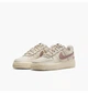 Кроссовки детские Nike Air Force 1 Lv8 Gs Beige 39 Бежевий HQ1907-100 - изображение 5