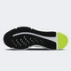 Кросівки дитячі Nike Cosmic Runner Gs 38.5 HM4402-106 - зображення 4