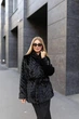 Женская зимняя шуба UF-Fashion Ш-304 52 черный - изображение 3