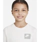 Детский лонгслив Nike Big Kids Long-Sleeve T-Shirt M Белый DM3456-100 - изображение 3