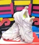 Жеские кроссовки модель изи буст бежевый Yeezy на высокой подошве 40 - изображение 2