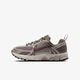 Кросівки жіночі Nike Vomero 5 (Gs) 36.5 Коричневий HF6998-200 - зображення 5