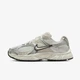 Кроссовки женские Nike V5 Rnr 39 Комбинированный HQ7901-104 - изображение 3