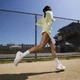 Кроссовки женские Nike W Revolution 7 35.5 Розовый FB2208-600 - изображение 2