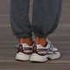 Кросівки Nike Initiator White Burgundy Crush 38 - зображення 2