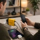 Многофункциональное сетевое зарядное устройство на 6 USB-портов желтый универсальный быстрый зарядный адаптер для смартфона планшета наушников и гаджетов мощная сетевая зарядка от розетки для дома и офиса с защитой от перегрева и перенапряжения - изображение 4