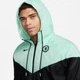 Спортивнаі вітрівка чоловіча Nike Cfc Mnsw Spe Wvnlndwr Hd Jkt S Комбінований FD8372-353 - зображення 3