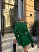 Жіночий костюм, з міні спідницею декорованою рюшами та вкорочени жакетом мод МТ-354, зелений, 42-44 - зображення 2