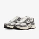 Кросівки чоловічі Nike V5 Rnr 45.5 Сріблястий HJ5228-009 - зображення 5