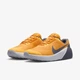 Кросівки чоловічі Nike Air Zoom Tr 1 40.5 Жовтий DX9016-706 - зображення 5