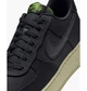 Кроссовки мужские Nike Air Force 1 07 Lv8 38.5 Черный FJ4160-001 - изображение 9