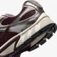 Кросівки чоловічі Nike V5 Rnr 45 HJ5228-600 - зображення 8