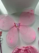 Карнавальный детский костюм розовая фея феи бабочки на девочку 2 - 6 лет крылья палочка обруч юбка в розовом цвете фея - изображение 3