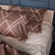 Простынь Сатин 22-1413 Brown Geometry 200*220 - изображение 5