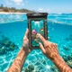 Чохол водонепроникний Aquaget для телефона з кріпленням на руку AQ0029 Black - зображення 4
