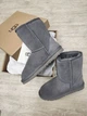 Жіночі уггі Замшеві Середні Сірі UGG CLASSIC SHORT II BOOT Grey (37, сірий) - изображение 2