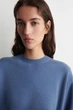 Джемпер жіночий COS belt-detail merino wool jumper 1317124001 S Синій - изображение 3