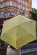 Женский зонт Fulton L926-042427 Curio-2 UV Yellow Duck (Желтая утка) - изображение 5