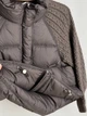 Куртка жіноча YZY 30790 oversize з в’язаними рукавами демісезонна one size коричнева - зображення 6