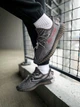 Кросівки чоловічі і жіночі Adi Yeezy 350 V2 Beluga 2.0 / Аді ізі буст 350 в2 сірі / адідаси ізіки літні кроси 42 - зображення 2