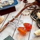 Миниатюрные серьги капли натуральный камень сердолик - изображение 3