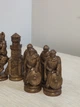 Эксклюзивный набор деревянных шахматных фигур «Рыцари» — резные фигуры в средневековом стиле - изображение 3