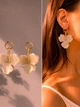 Жіночі сережки підвіски Квіти Fashion jewelry Молочні - зображення 3