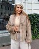 Теплая женская шубка короткая из искусственной норки на кнопках размер единый 46-54 бежевый МС 87556 - изображение 4