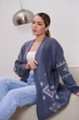 В'язаний жіночий кардиган MRIA кольору джинс, розмір One Size - изображение 6