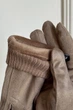 Рукавички жіночі замшеві на флісі сенсорні бежевого кольору GLOVES размер 8 (218934) - зображення 3