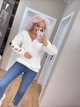 Подовжений вʼязаний жіночий светр VERONIKA, колір Молоко розмір One Size - изображение 9
