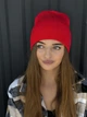 Шапка женская базовая демисезонная Fero в рубчик красная - изображение 1