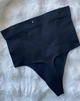 Жіночі безшовні коригуючі трусики-стрінги Primark Seamless Shapewear Thong з високою талією S чорний Т-1115/61 - зображення 2