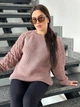 Подовжений вʼязаний жіночий светр KAMILA, колір Темна пудра розмір One Size - изображение 7