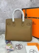 Жіноча сумка Hermès Birkin 30 30*26*14 см Gold коричнево-гірчична (Gold/Camel) з золотою фурнітурою та підвіскою-конячкою. - изображение 7
