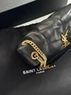 Жіноча сумка Saint Laurent Loulou Puffer 28*18*9 см чорна дута із золотою фурнітурою. - зображення 2