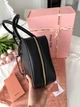 Жіноча сумка Miu Miu Beau Leather Bag 30*18*9 см чорна (Black) з м'якої шкіри, з тисненим логотипом, довгими ручками та декоративним шнурком. - изображение 6