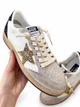 Жіночі кеди Golden Goose біло-сірі з натуральної шкіри та замші із золотою блискучою зіркою розмір 35 - зображення 2