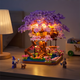 Конструктор Домик на дереве Цветущая сакура 1080 деталей с LED подсветкой, игровой набор для детей Сакура Фиолетовый - изображение 9