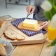 Велика маслянка KIVY, скляний судок з кришкою — боросилікатне скло, бамбук, герметична, європейський стиль - зображення 5